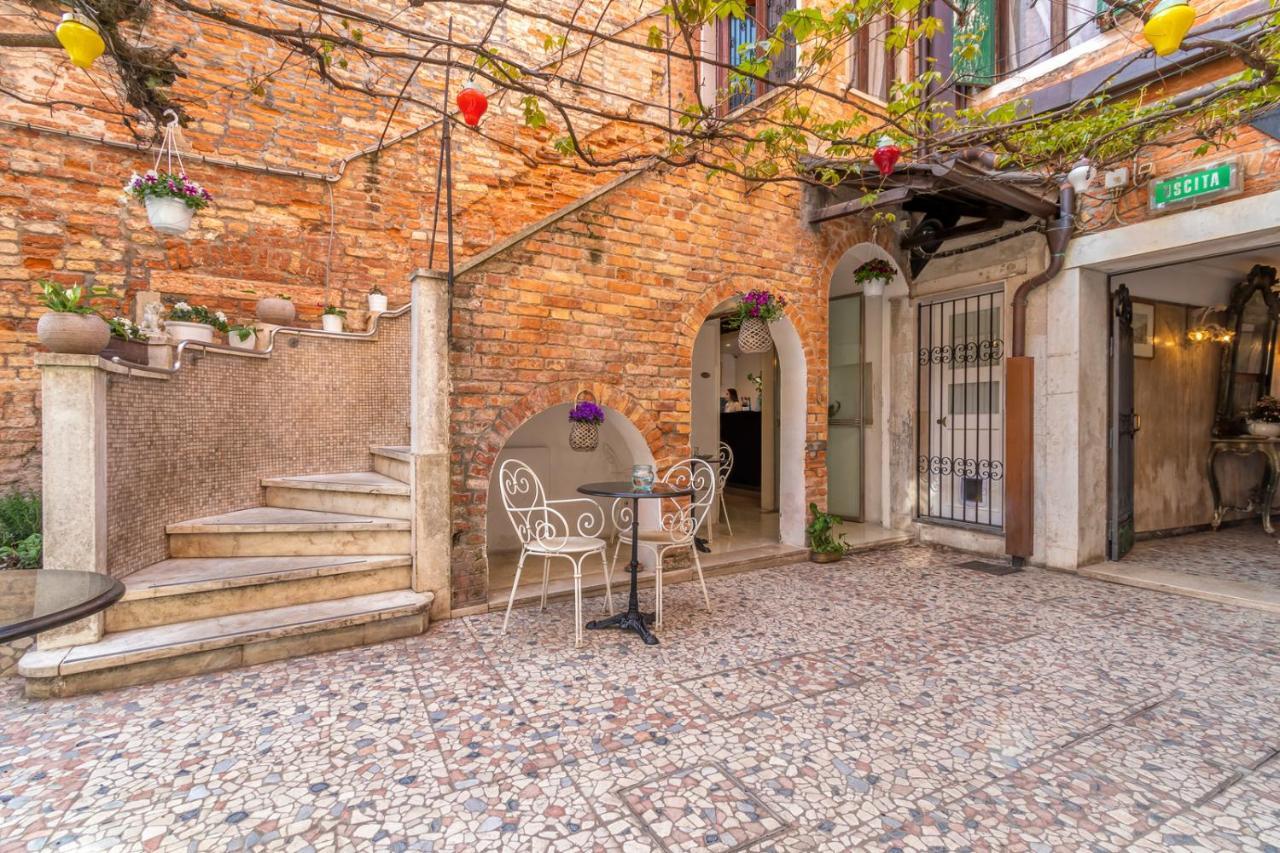 Hotel Casa Boccassini Венеция Екстериор снимка
