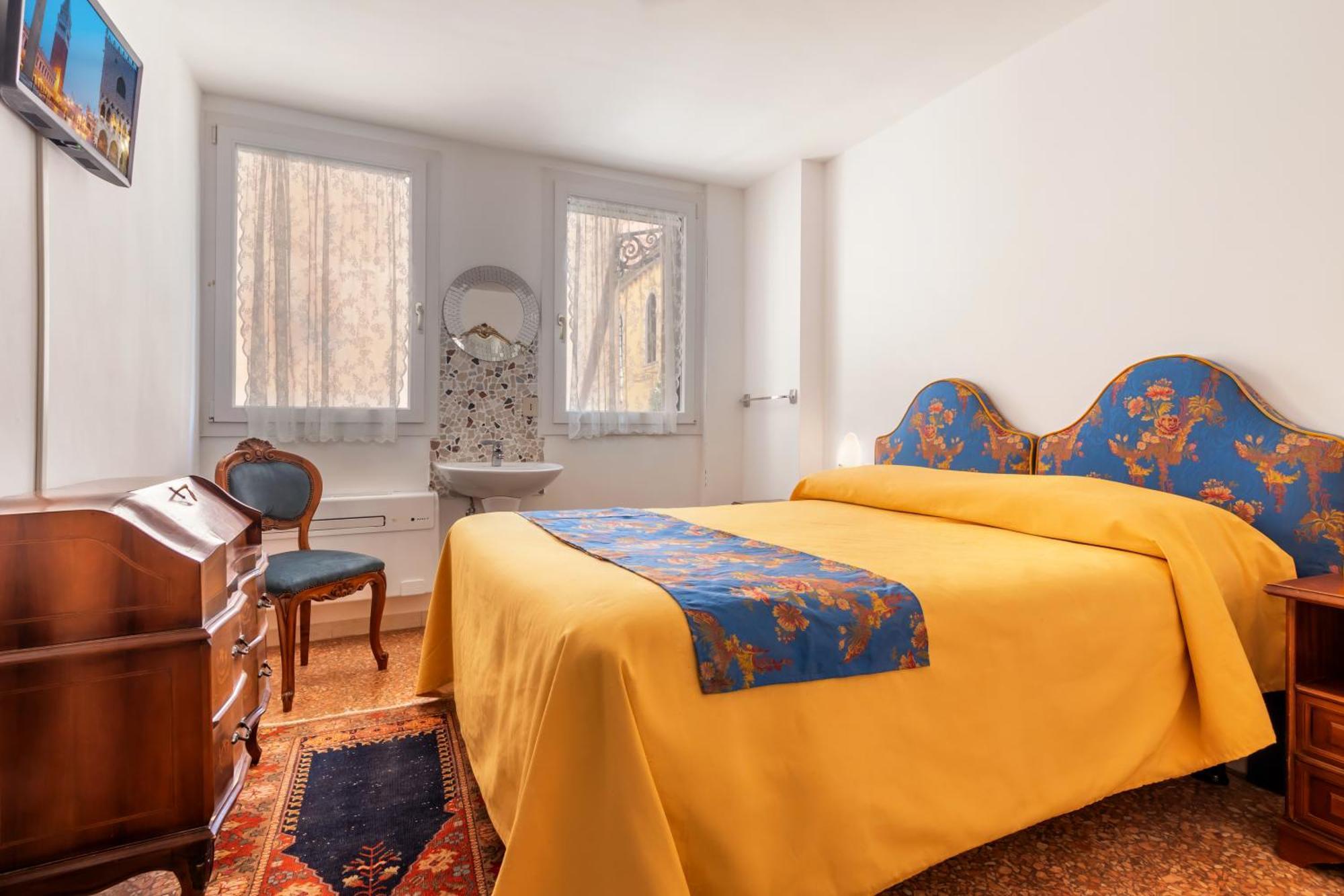 Hotel Casa Boccassini Венеция Екстериор снимка