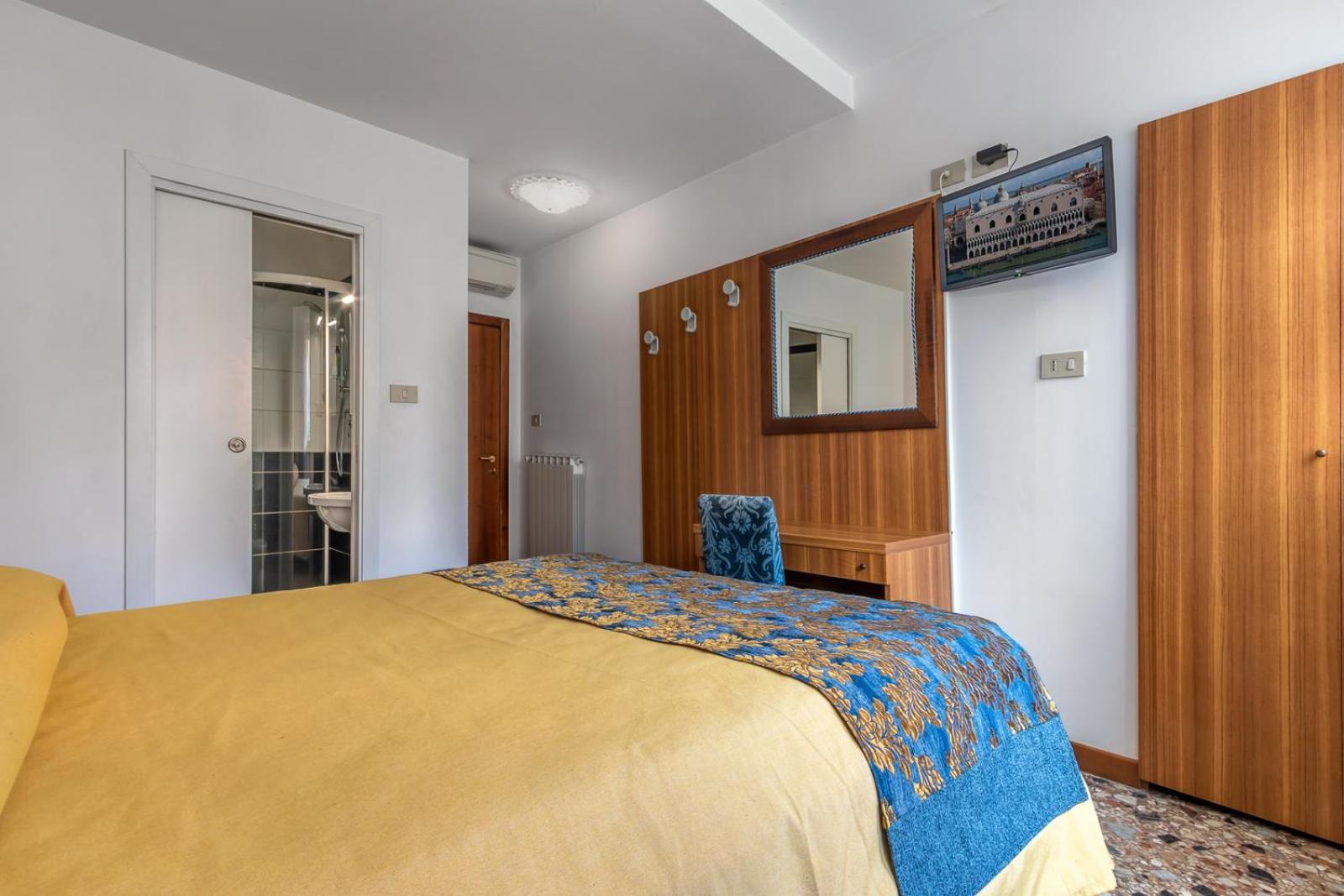 Hotel Casa Boccassini Венеция Стая снимка